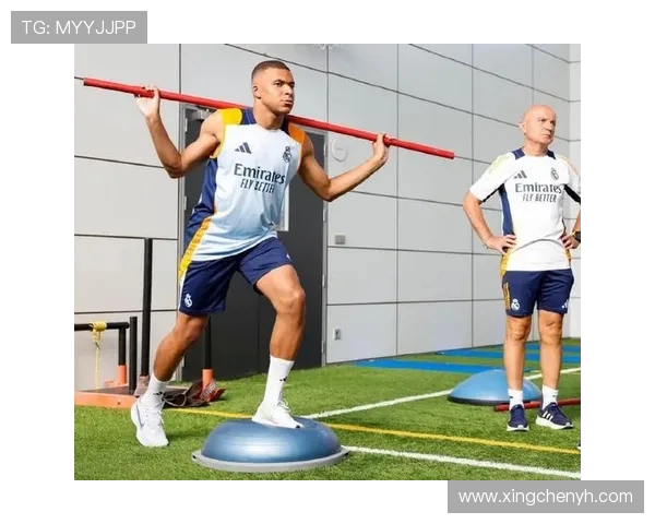 姆巴佩健身房内训练照片曝光透露恢复情况良好无大碍